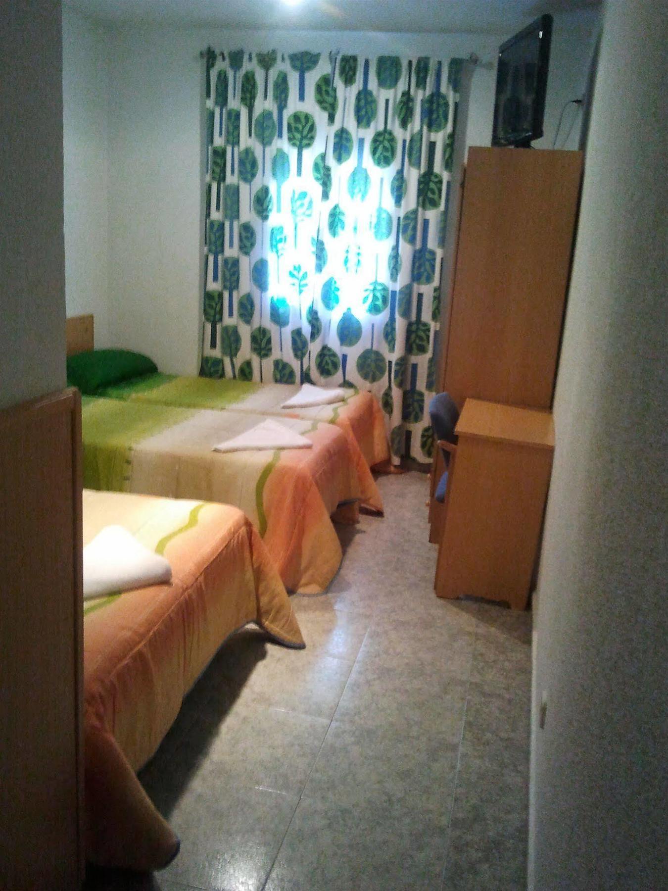 Hostal Emilio Barajas Madri Exterior foto